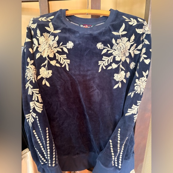 Johnny Was Leona Relaxed Velour Raglan top, size S - Picture 6 of 10